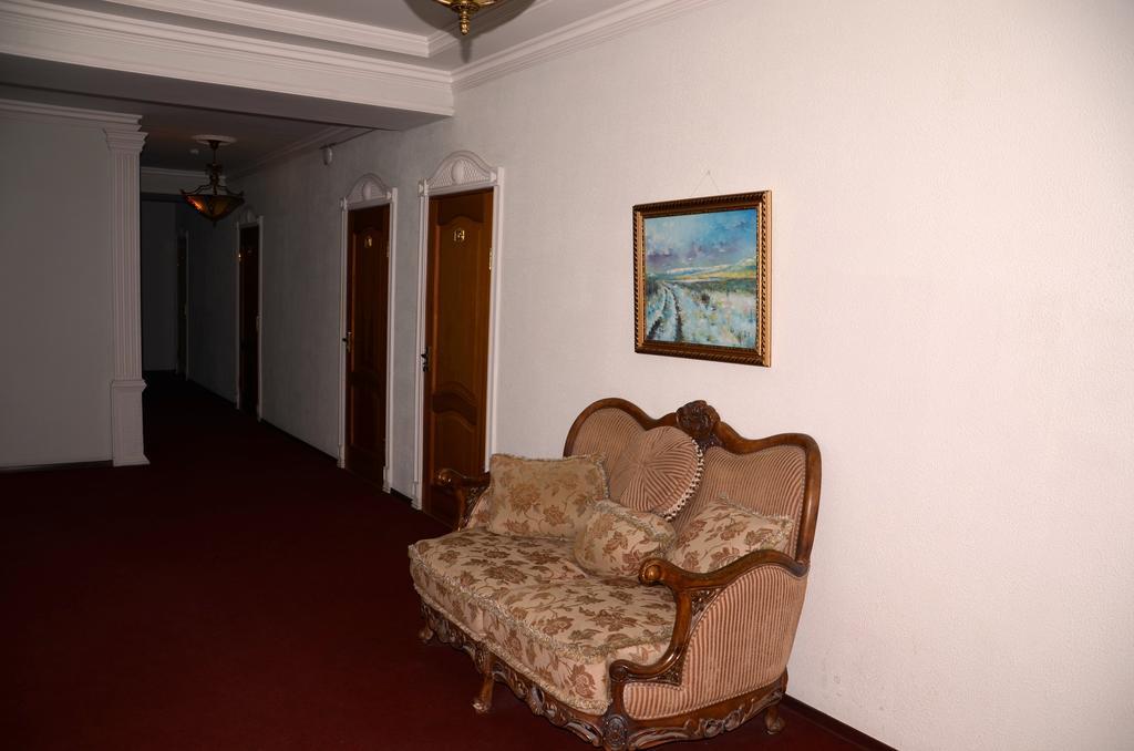 Saryarka Hotel Астана Экстерьер фото
